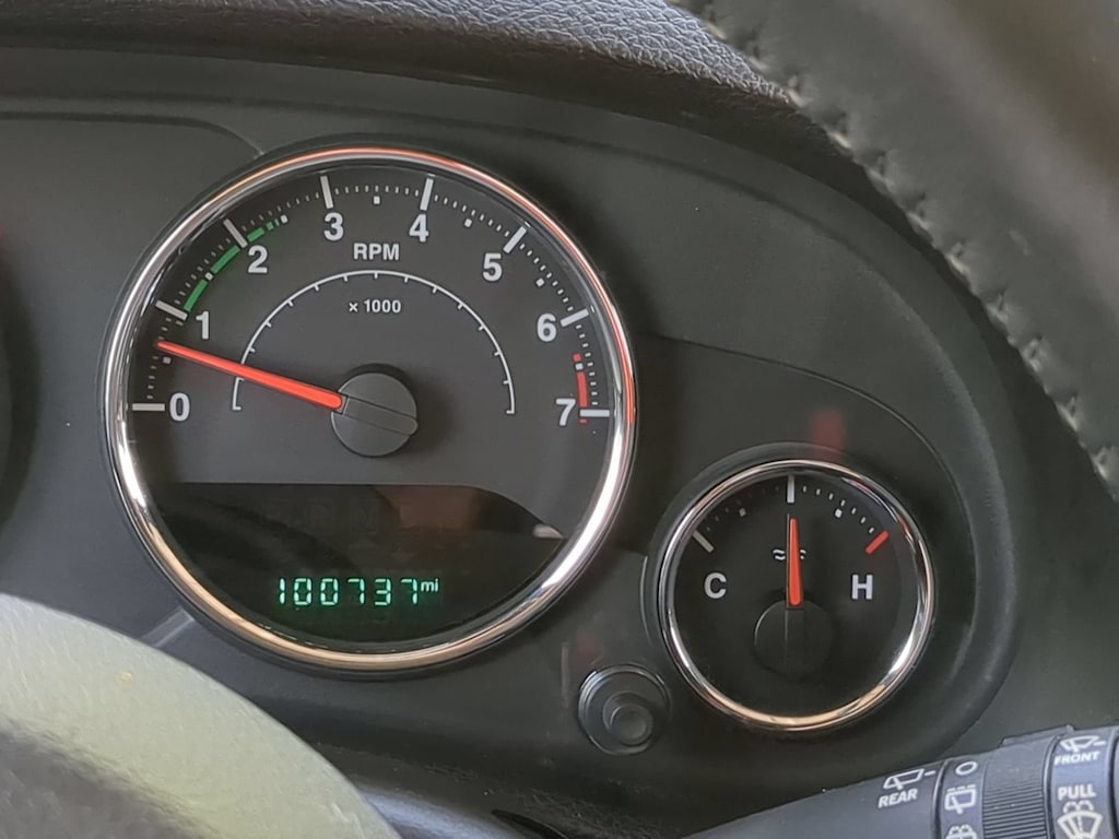 Thumbnail: 2017 Jeep Wrangler - 14