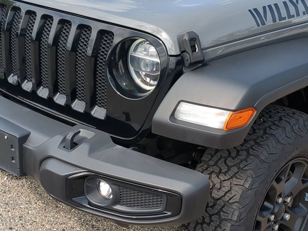 Thumbnail: 2021 Jeep Wrangler - 21