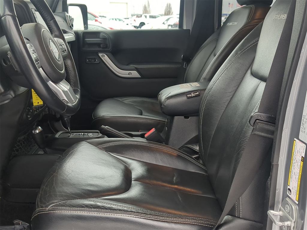 Thumbnail: 2016 Jeep Wrangler - 11