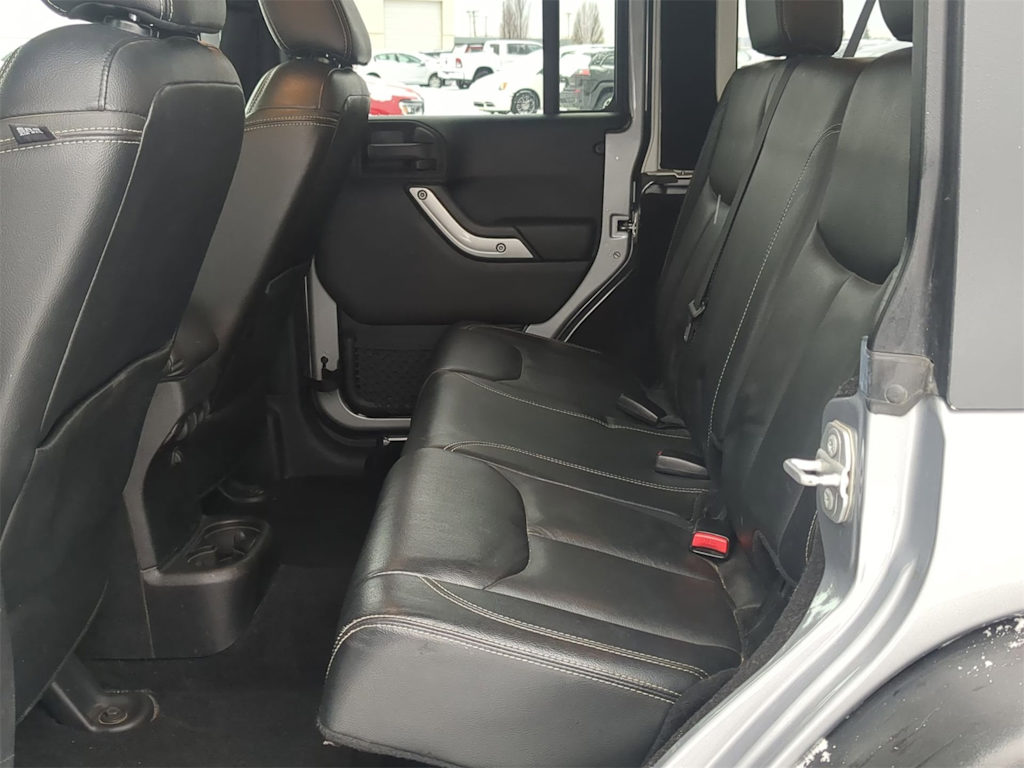 Thumbnail: 2016 Jeep Wrangler - 33