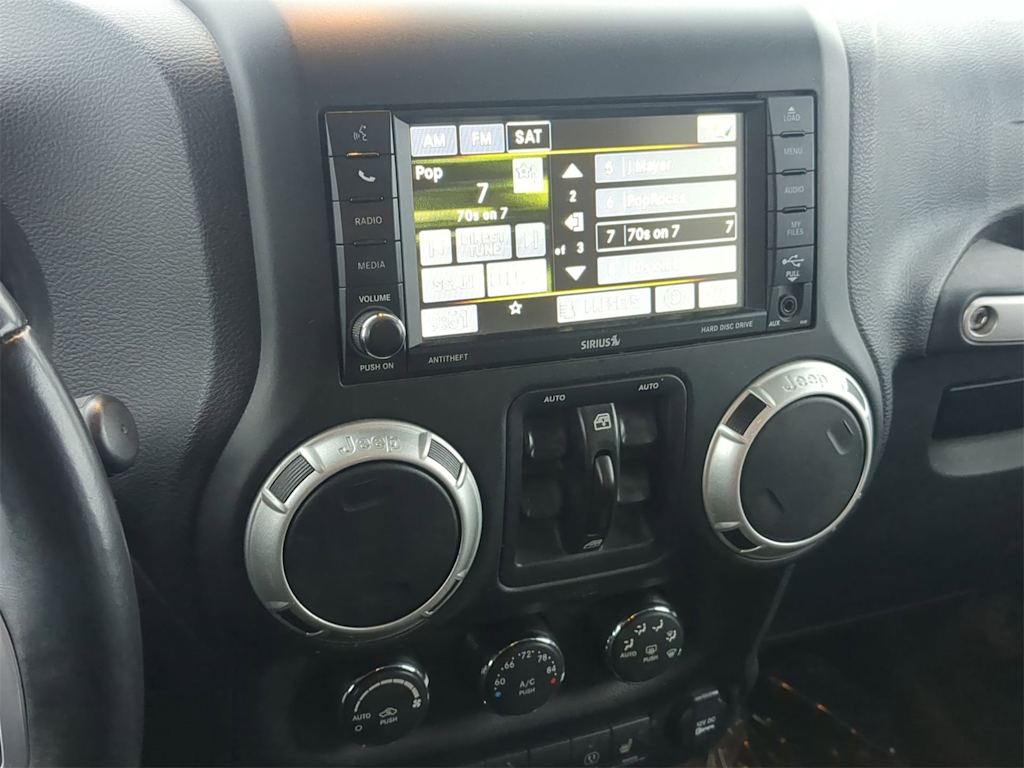 Thumbnail: 2016 Jeep Wrangler - 15