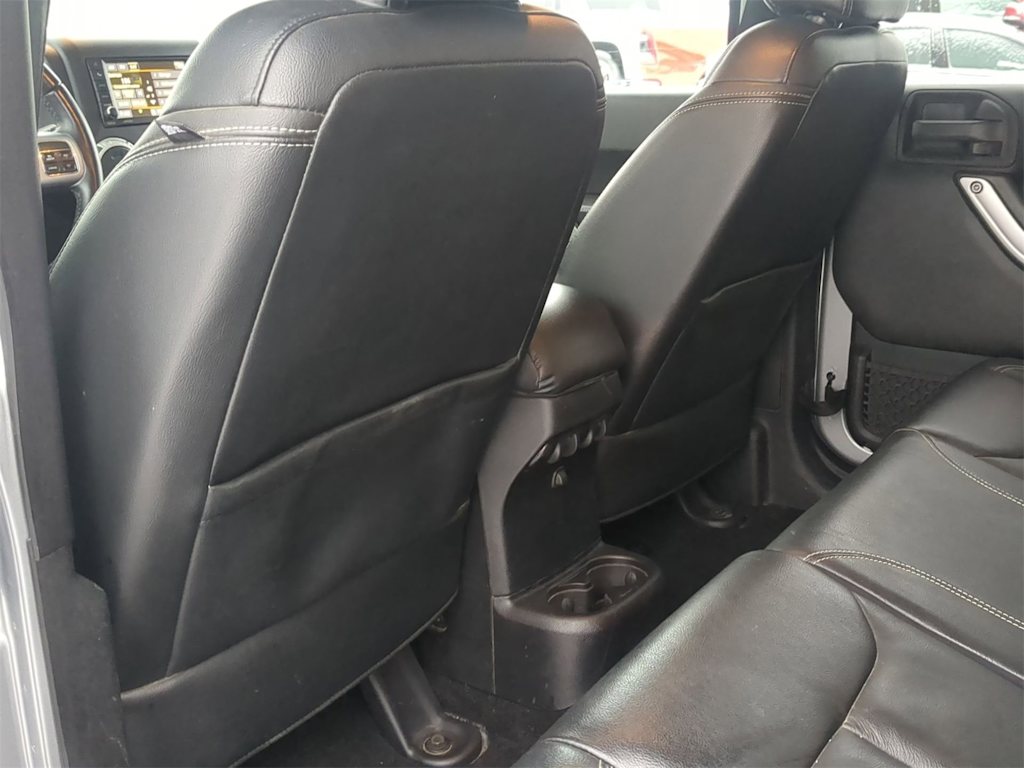 Thumbnail: 2016 Jeep Wrangler - 13