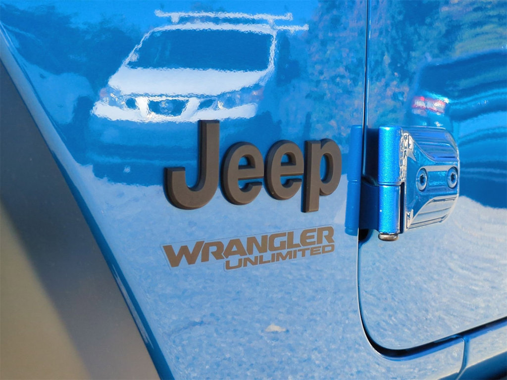Thumbnail: 2021 Jeep Wrangler - 25