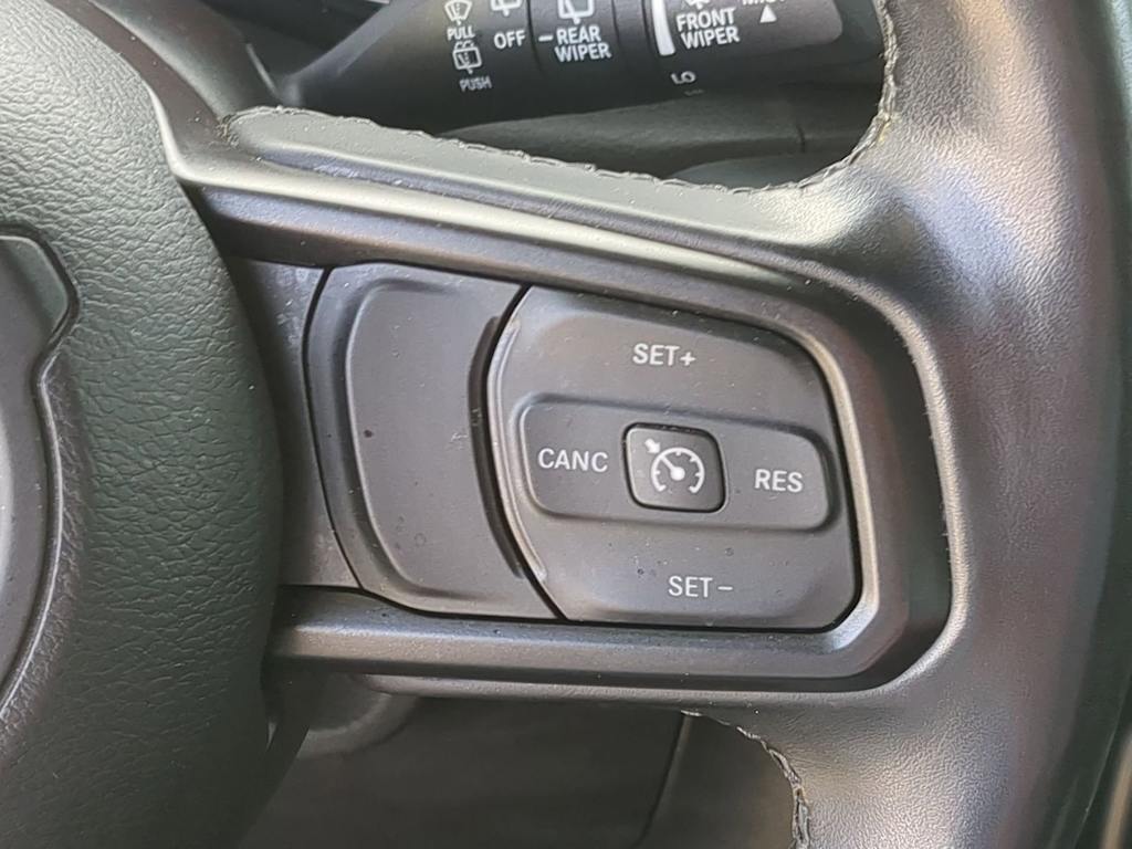 Thumbnail: 2022 Jeep Wrangler - 26