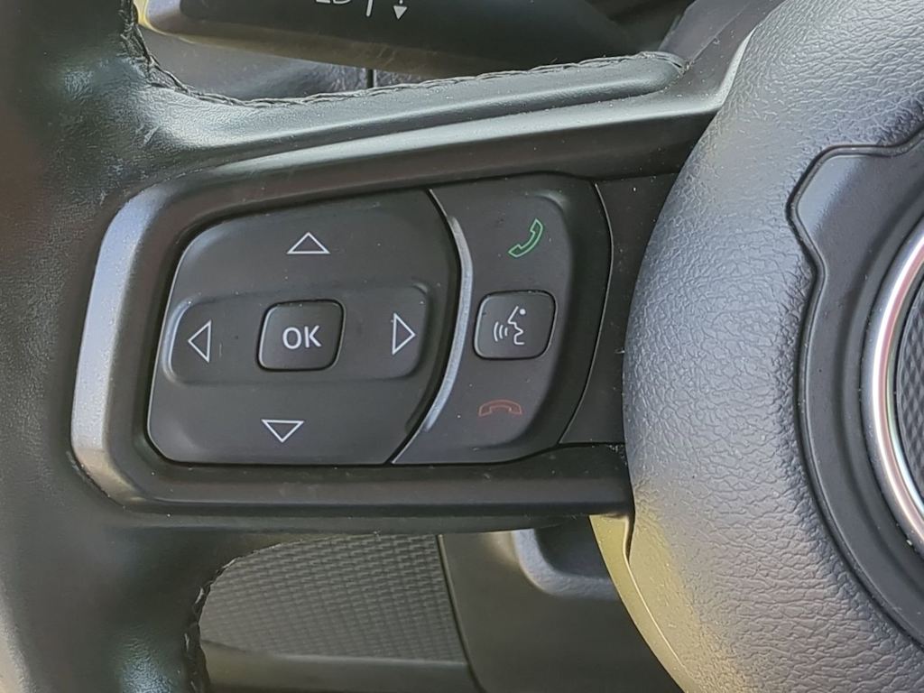 Thumbnail: 2022 Jeep Wrangler - 25