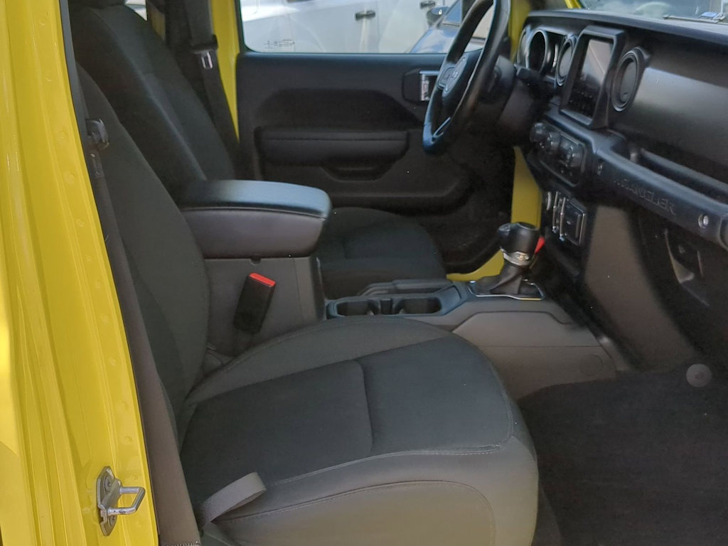 Thumbnail: 2022 Jeep Wrangler - 10