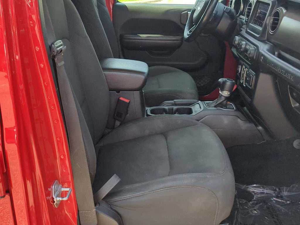 Thumbnail: 2020 Jeep Wrangler - 11