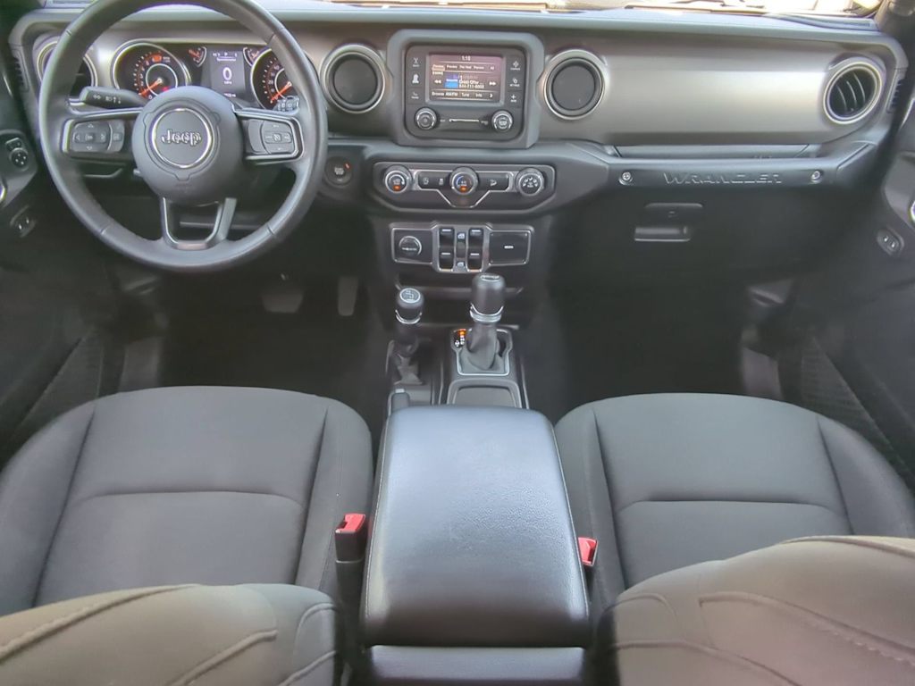 Thumbnail: 2018 Jeep Wrangler - 9