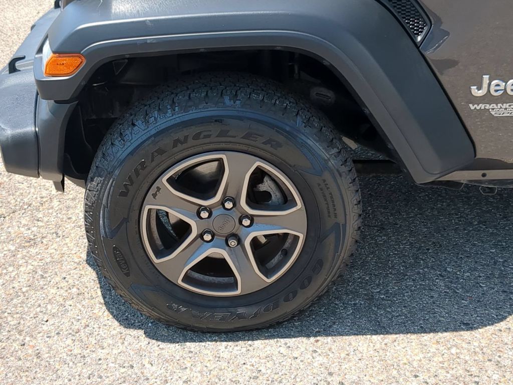 Thumbnail: 2018 Jeep Wrangler - 8