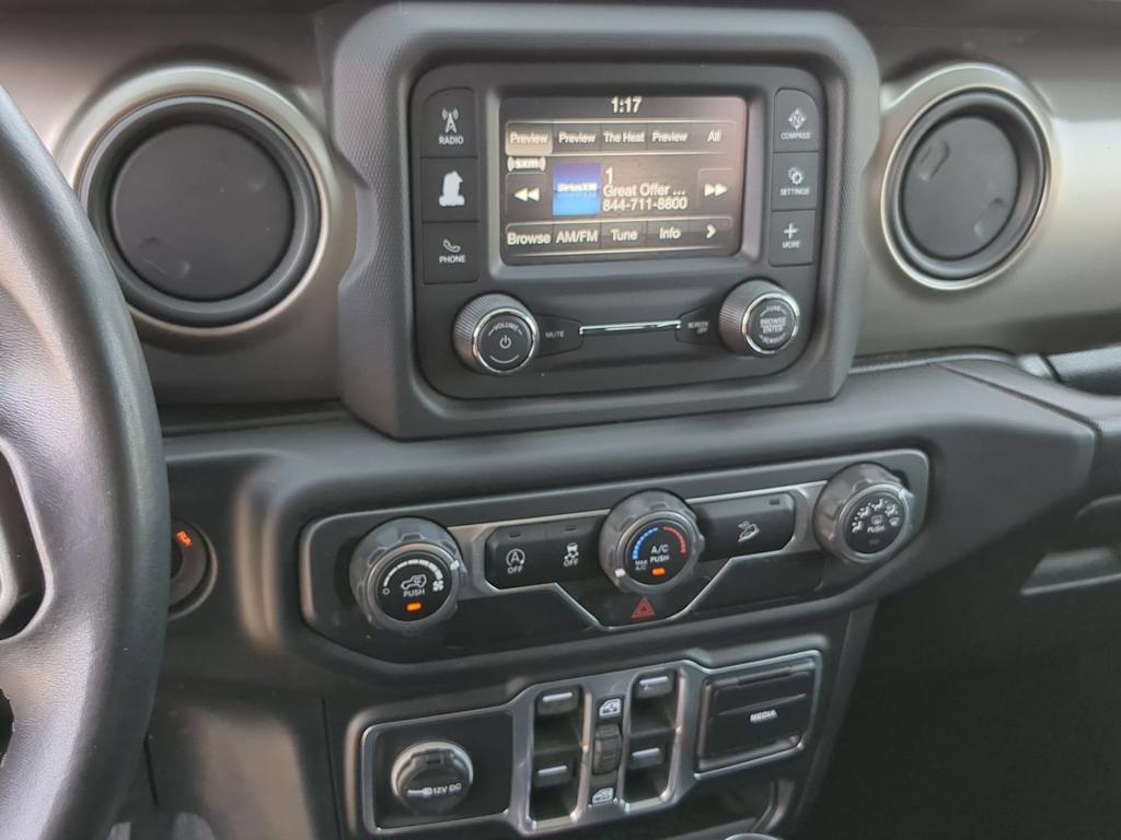 Thumbnail: 2018 Jeep Wrangler - 14