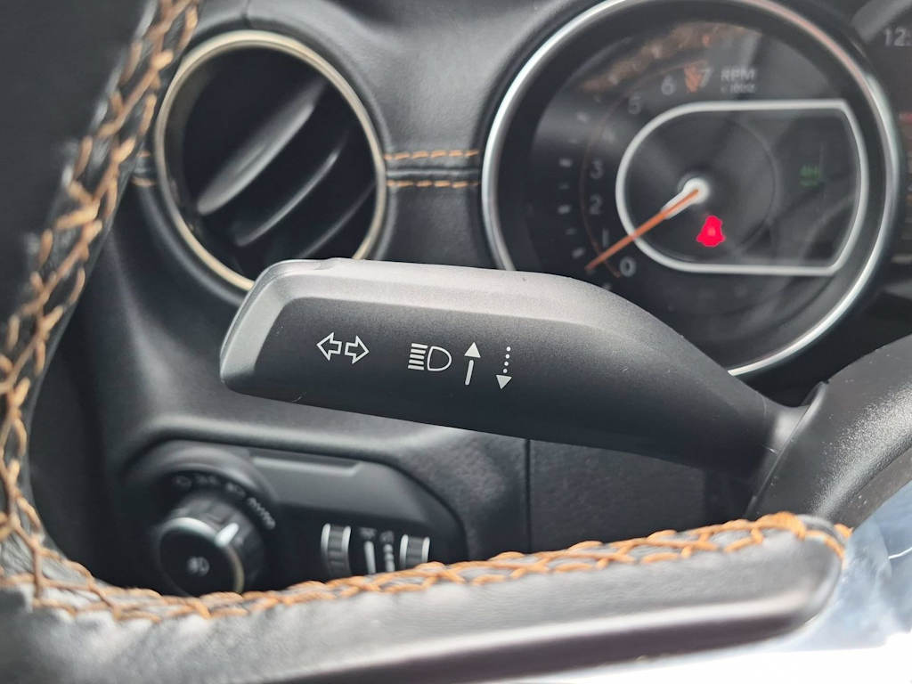 Thumbnail: 2021 Jeep Wrangler - 31