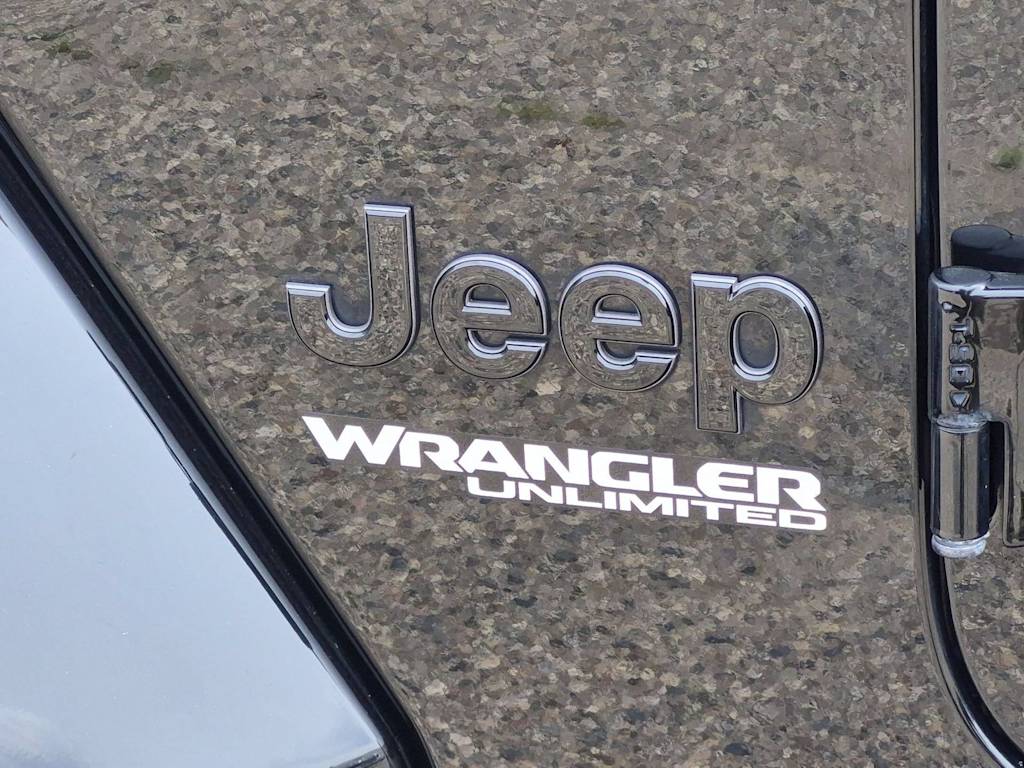 Thumbnail: 2021 Jeep Wrangler - 24