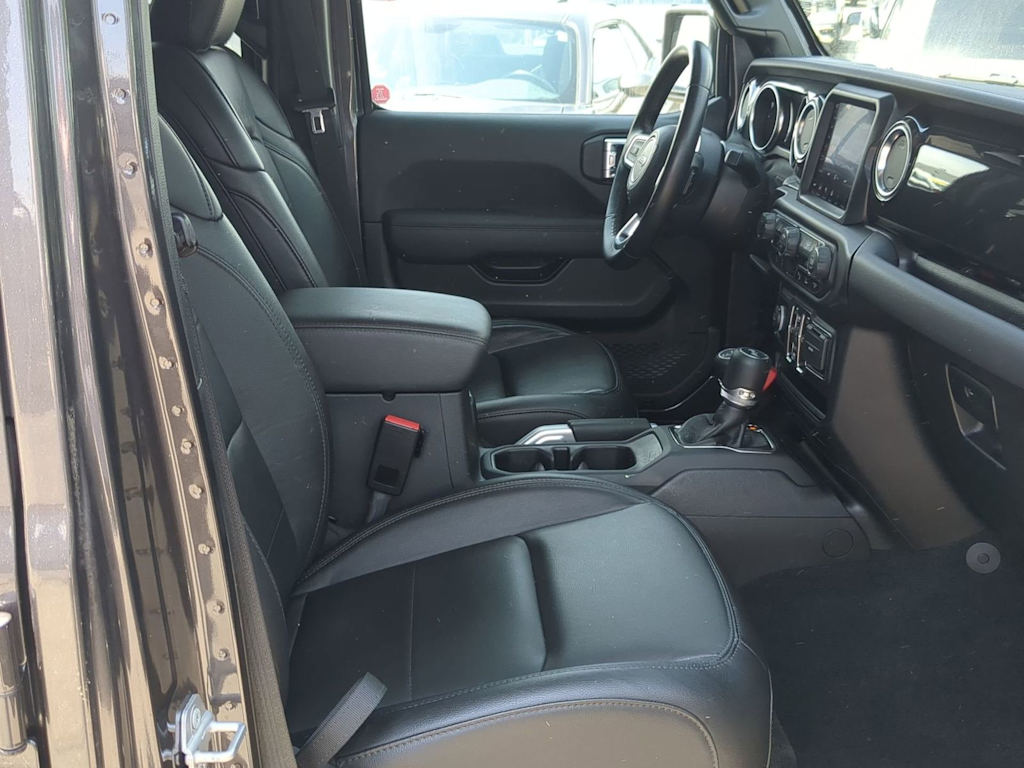 Thumbnail: 2021 Jeep Wrangler - 11