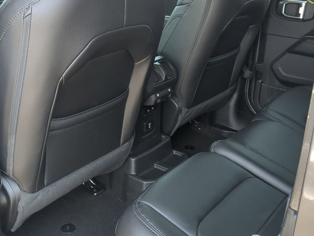Thumbnail: 2021 Jeep Wrangler - 12