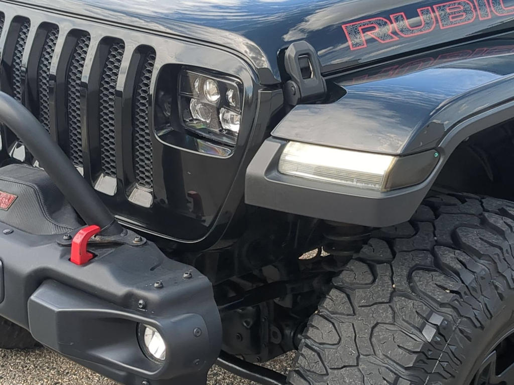 Thumbnail: 2018 Jeep Wrangler - 23