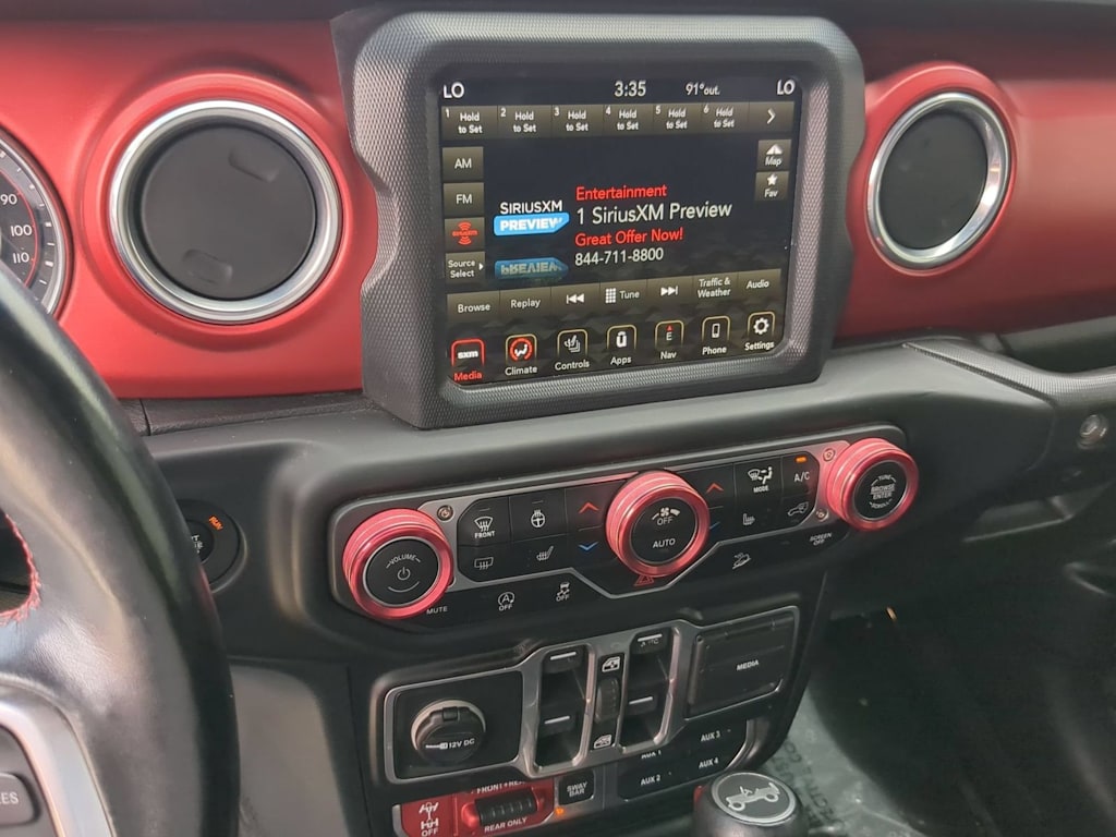 Thumbnail: 2018 Jeep Wrangler - 13
