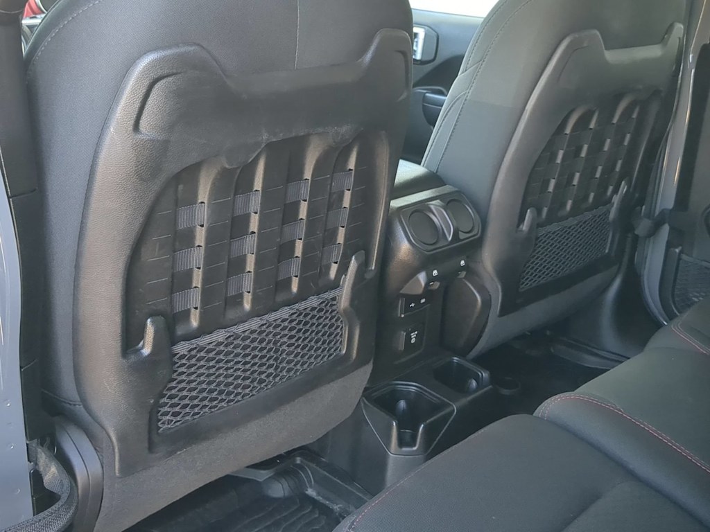 Thumbnail: 2019 Jeep Wrangler - 25