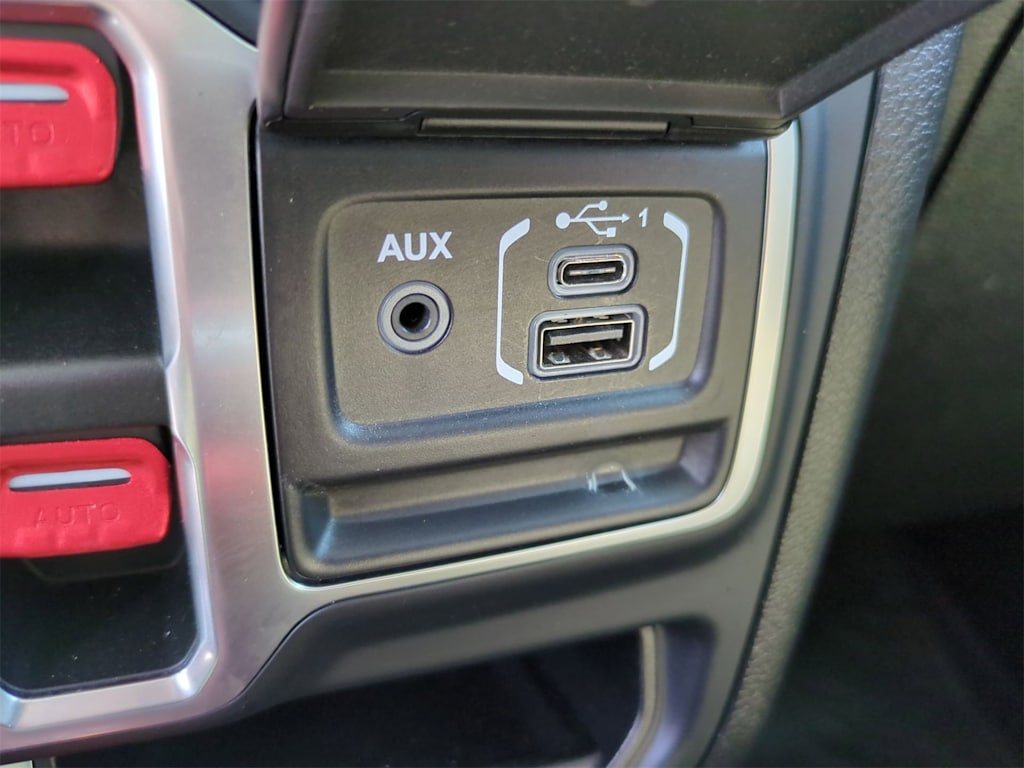 Thumbnail: 2018 Jeep Wrangler - 34