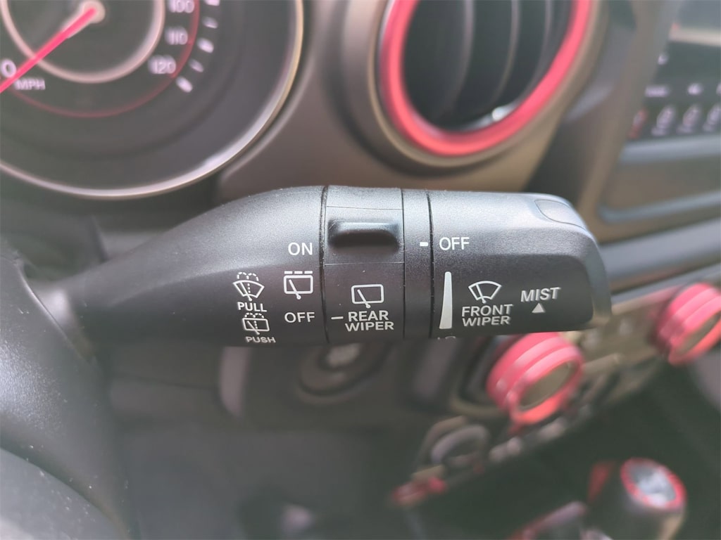 Thumbnail: 2018 Jeep Wrangler - 30