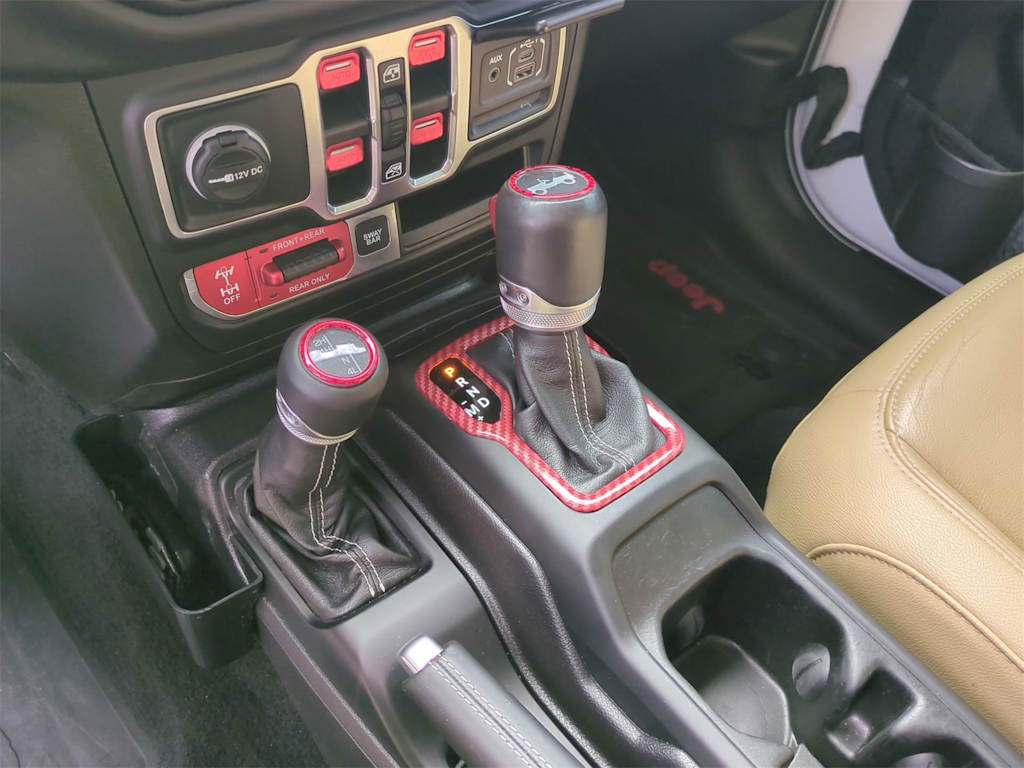 Thumbnail: 2018 Jeep Wrangler - 14