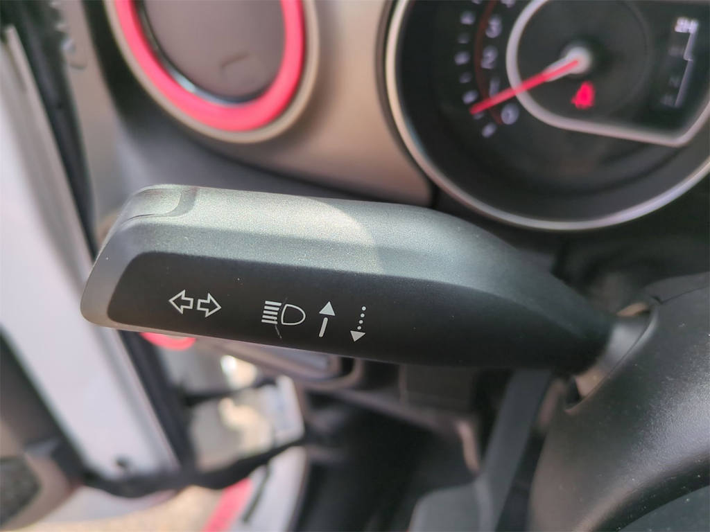 Thumbnail: 2018 Jeep Wrangler - 31