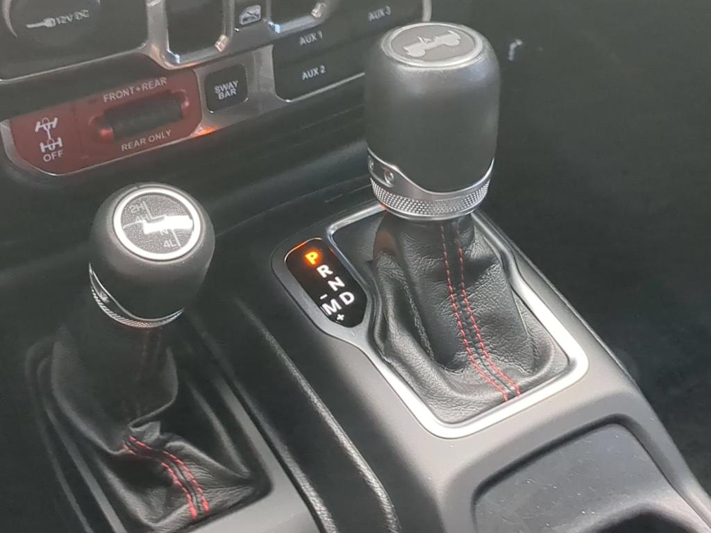 Thumbnail: 2020 Jeep Wrangler - 33