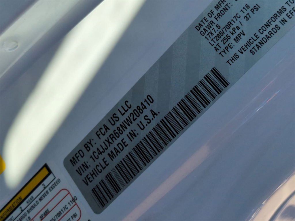 Thumbnail: 2022 Jeep Wrangler - 18