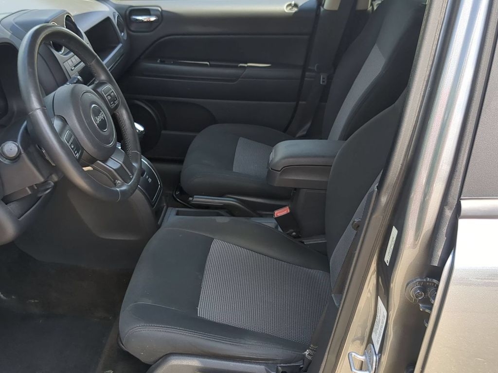Thumbnail: 2013 Jeep Compass - 10