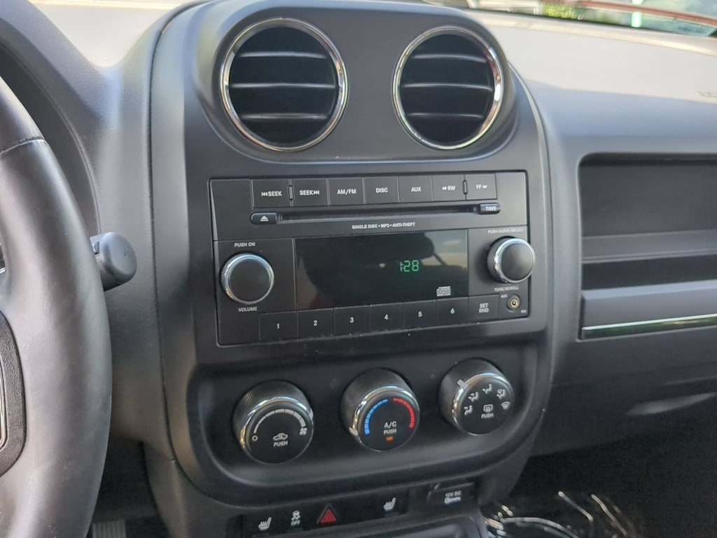 Thumbnail: 2013 Jeep Compass - 14