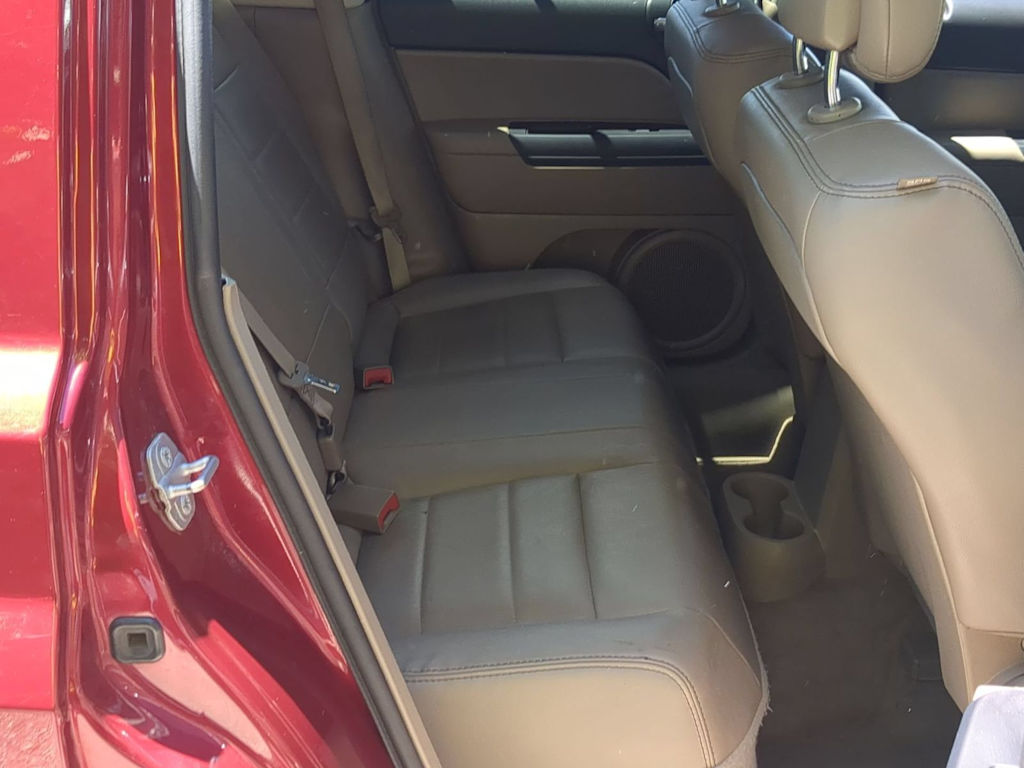 Thumbnail: 2015 Jeep Patriot - 26