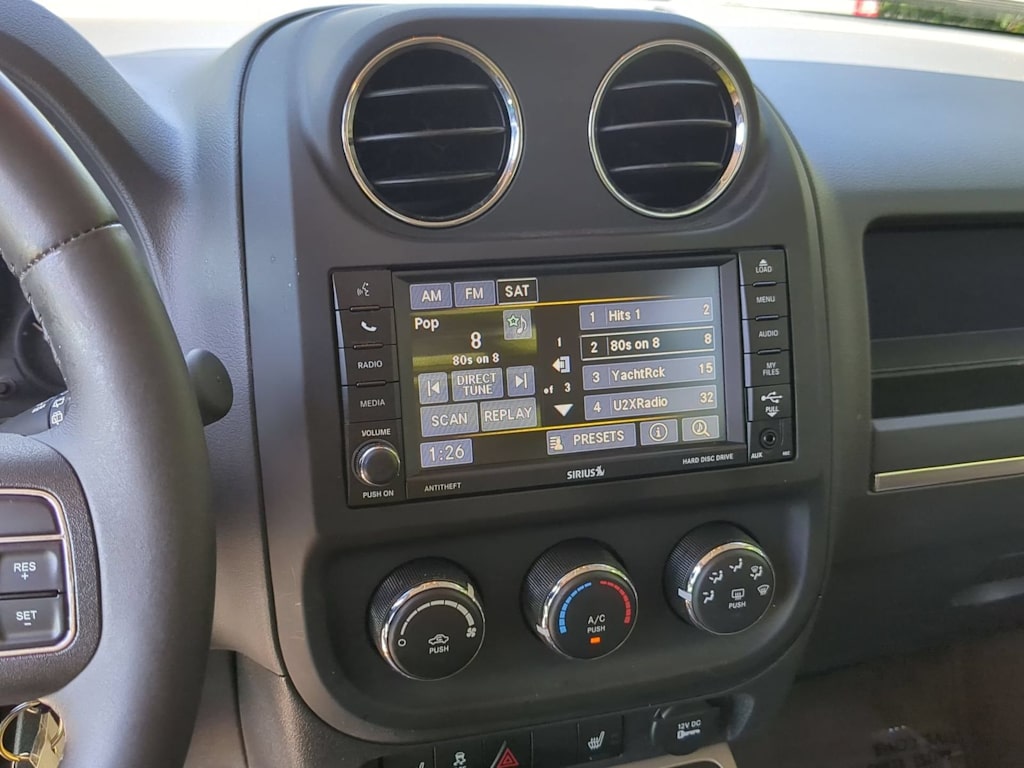 Thumbnail: 2015 Jeep Patriot - 14