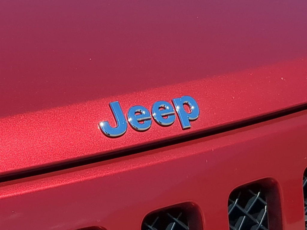Thumbnail: 2015 Jeep Patriot - 7