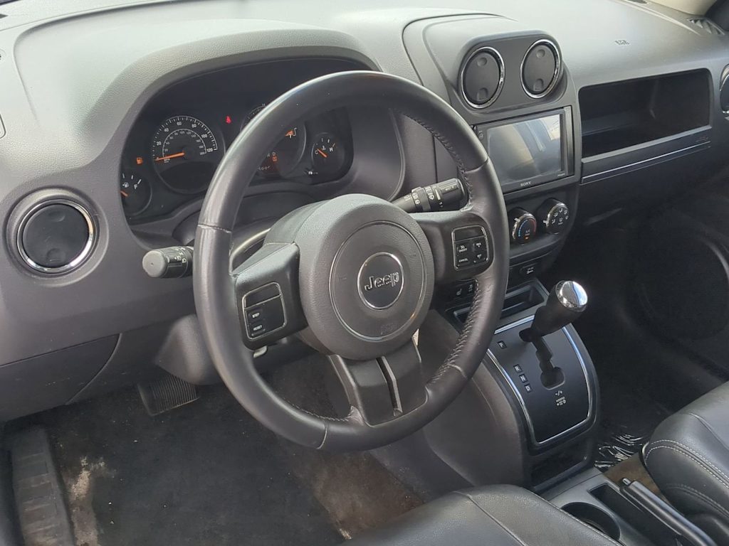Thumbnail: 2015 Jeep Patriot - 2