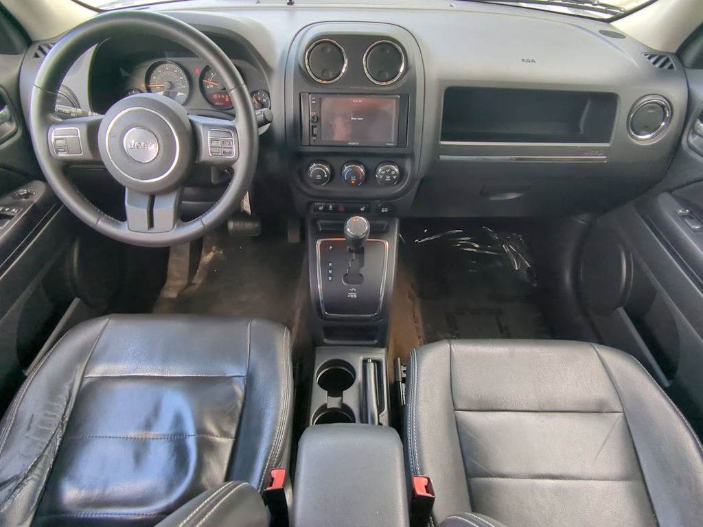 Thumbnail: 2015 Jeep Patriot - 9