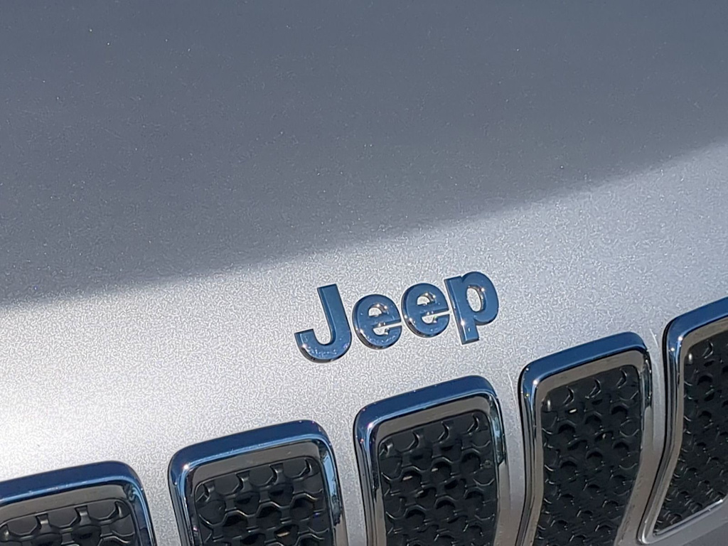 Thumbnail: 2022 Jeep Cherokee - 7