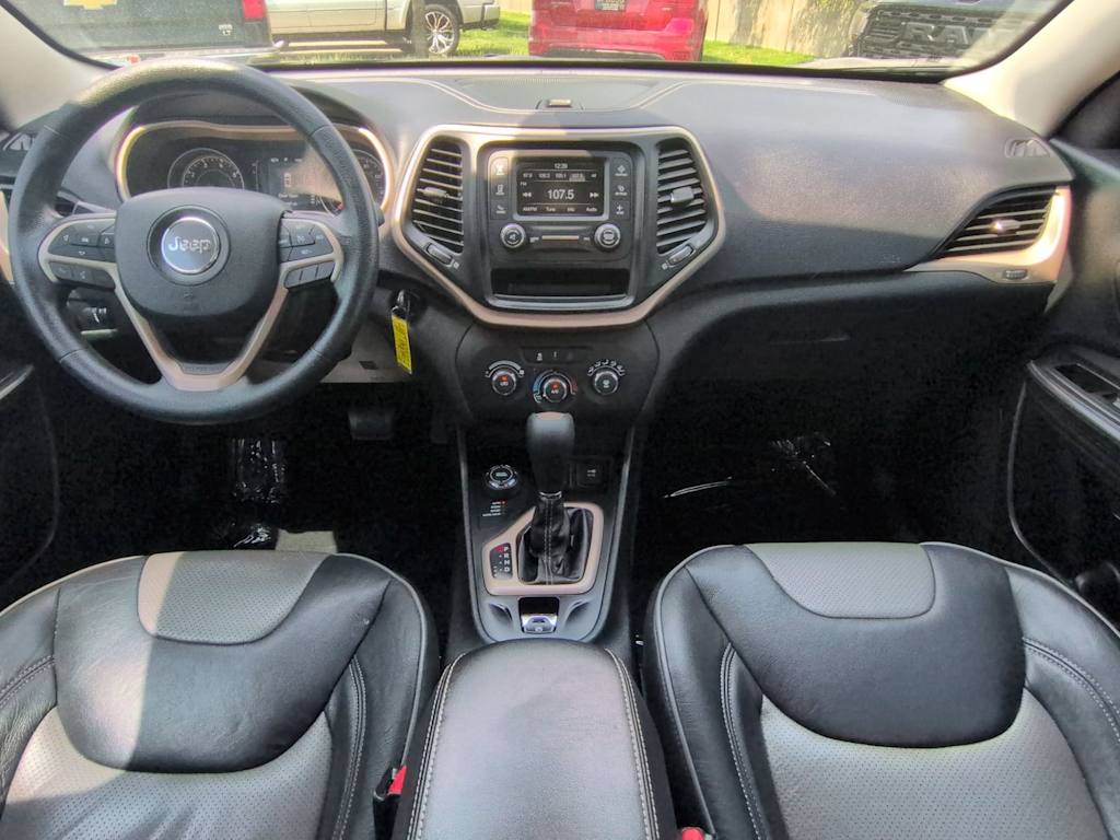 Thumbnail: 2015 Jeep Cherokee - 9