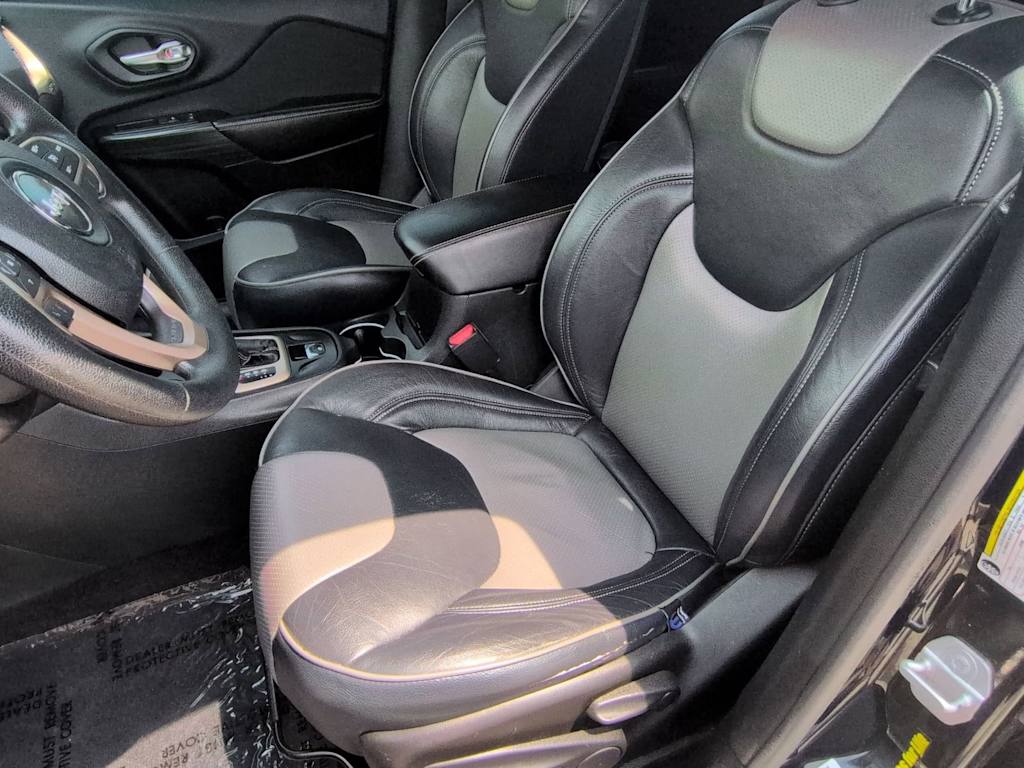 Thumbnail: 2015 Jeep Cherokee - 10