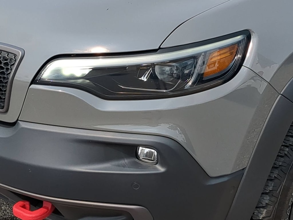Thumbnail: 2023 Jeep Cherokee - 23