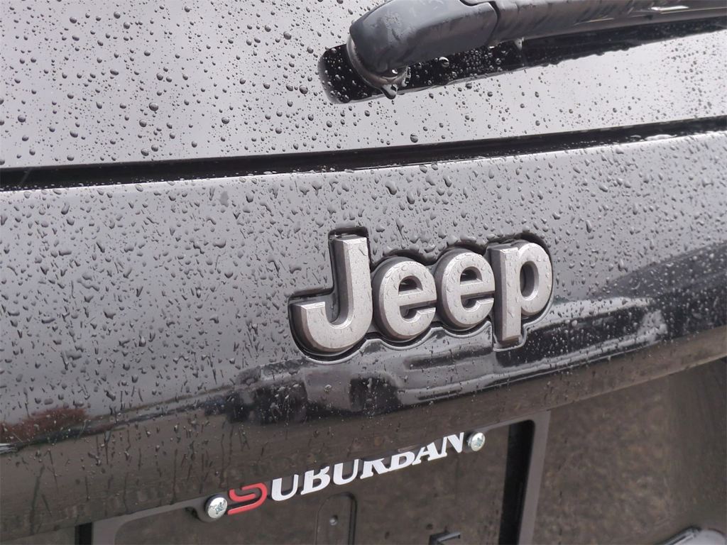 Thumbnail: 2020 Jeep Cherokee - 25