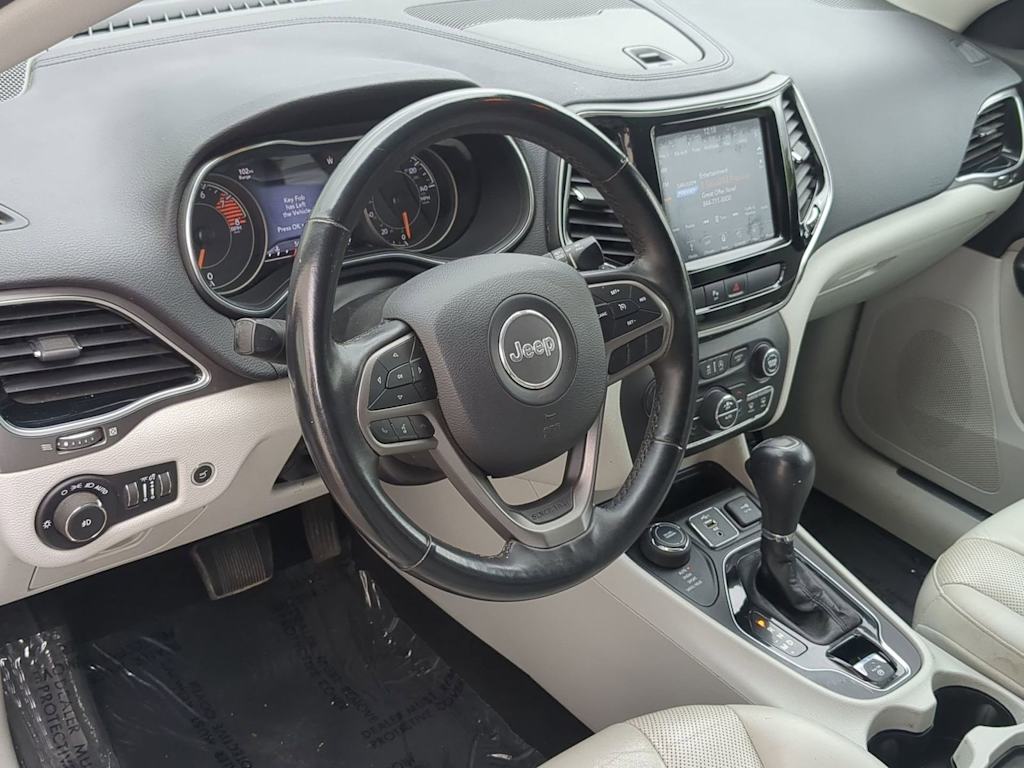 Thumbnail: 2019 Jeep Cherokee - 2