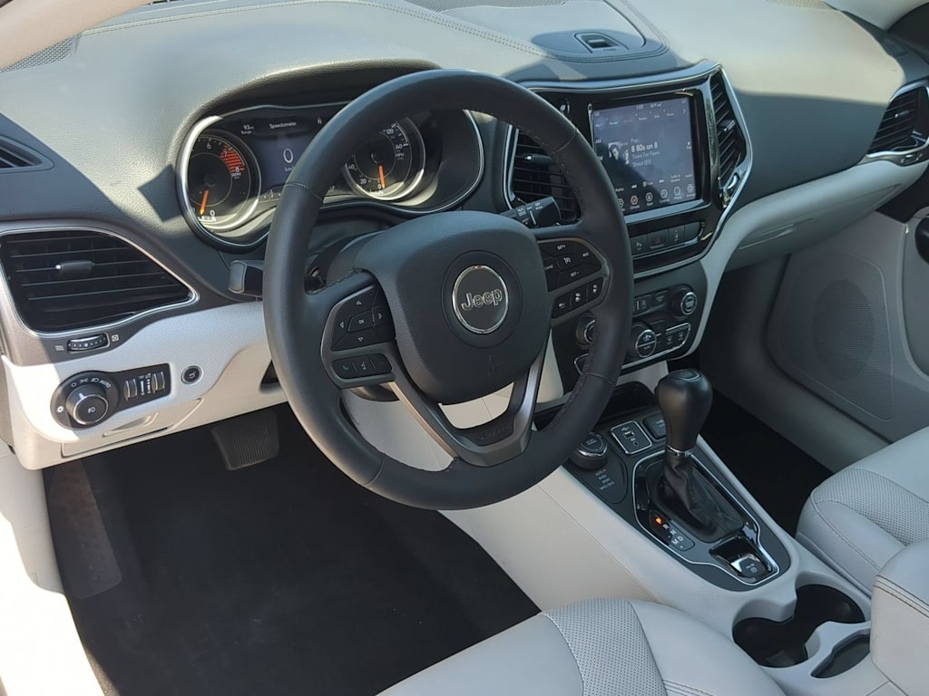 Thumbnail: 2022 Jeep Cherokee - 2