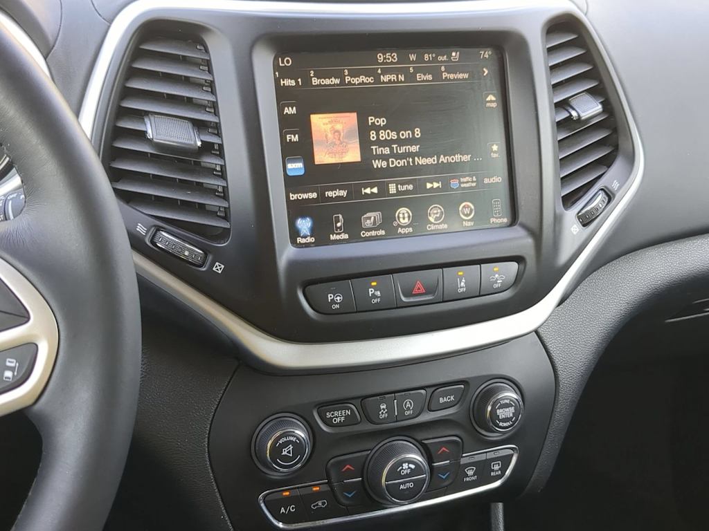 Thumbnail: 2017 Jeep Cherokee - 15