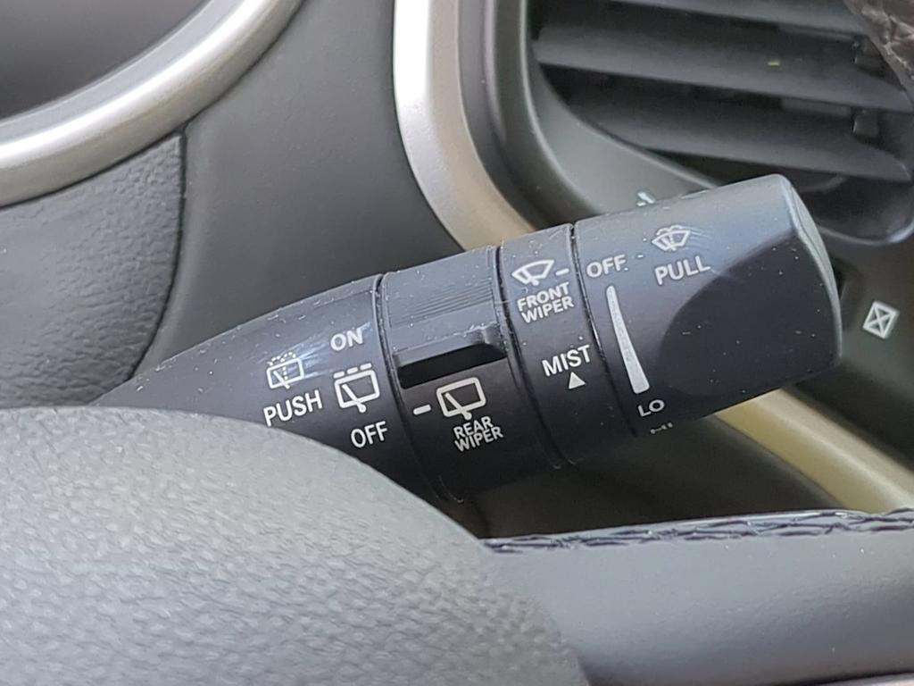 Thumbnail: 2017 Jeep Cherokee - 30