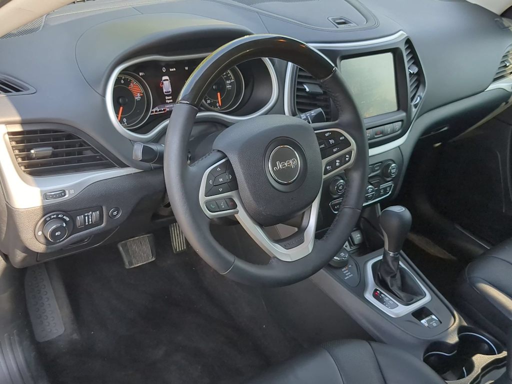 Thumbnail: 2017 Jeep Cherokee - 2