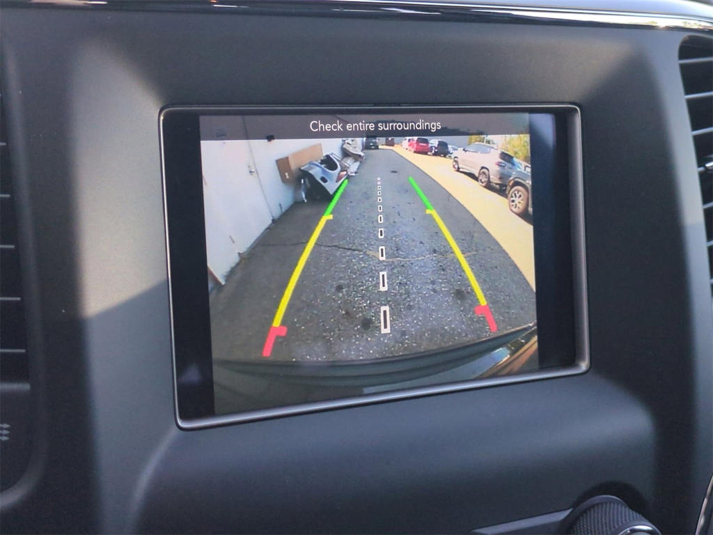 Thumbnail: 2021 Jeep Grand Cherokee - 33