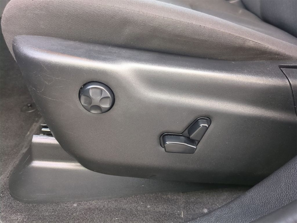 Thumbnail: 2021 Jeep Grand Cherokee - 26