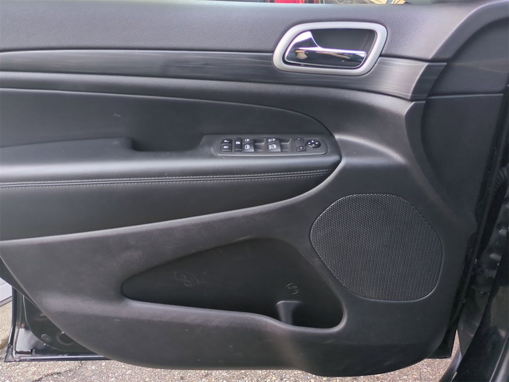 Thumbnail: 2021 Jeep Grand Cherokee - 34