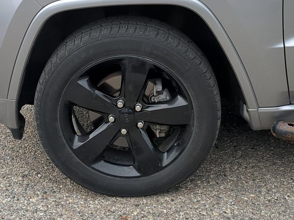 Thumbnail: 2015 Jeep Grand Cherokee - 8