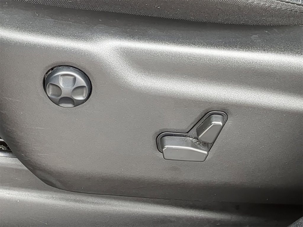 Thumbnail: 2022 Jeep Grand Cherokee - 33