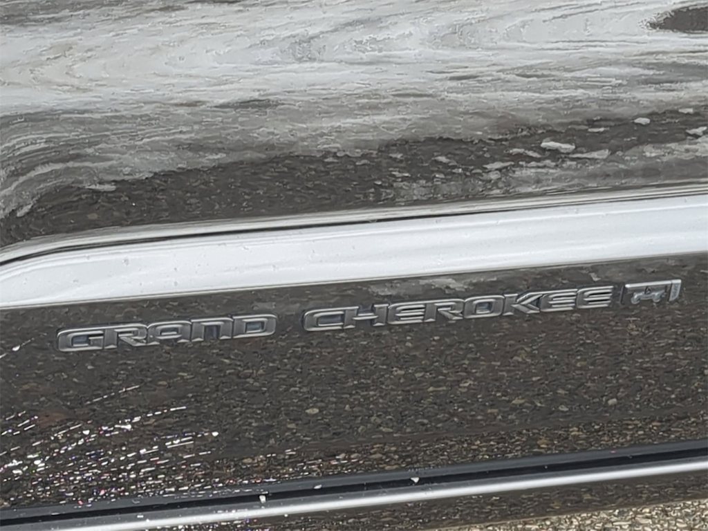 Thumbnail: 2022 Jeep Grand Cherokee - 7